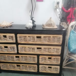 Wicker Chest of drawers with side pedestals